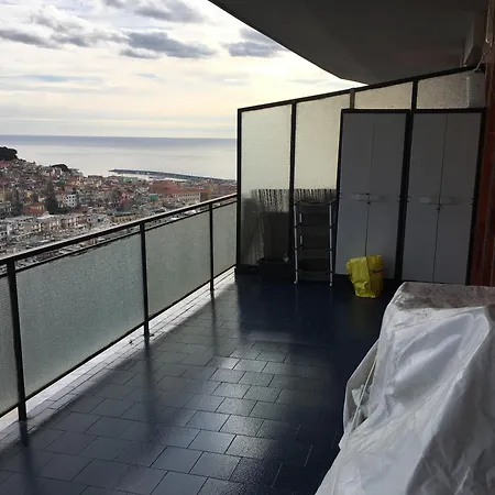 Vista Panoramica Mare E Monti Appartement *